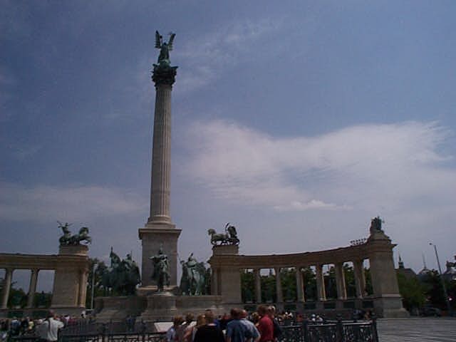28_-_heroes_square_right.jpg